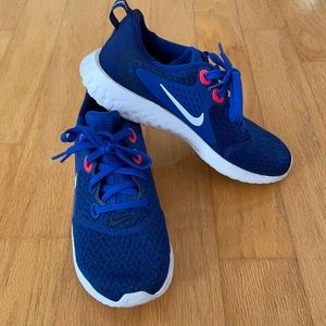 Nike Legend React Shoe